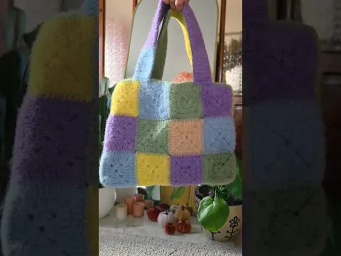Don't let the mistakes hold you back! 🧡#crochet #crochetbag #crochetfelted #sirinscrochet