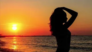 اجمل أغنية للعشاق   مرسولك جاني  دندنها