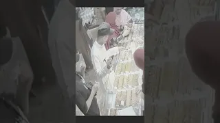 شاهد ماذا رصدت كاميرات المراقبة في واقعة سرقة محل أميرة الدهب 