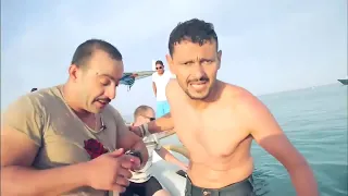 شوفوا احمد السقا عمل ايه فى رامز والمصور فى رامز قرش البحر 