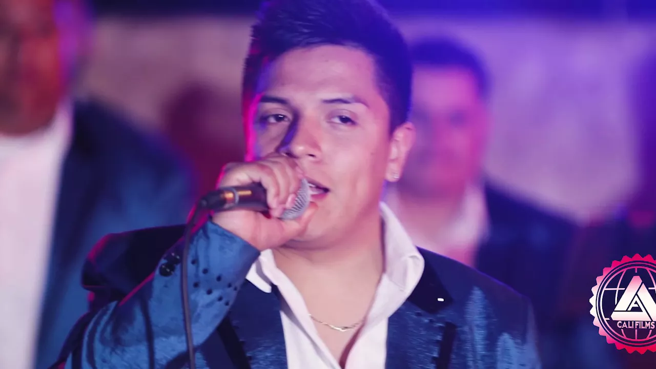 Radicamos en South Central - Banda La Suprema De Manuelon - En Vivo 2018