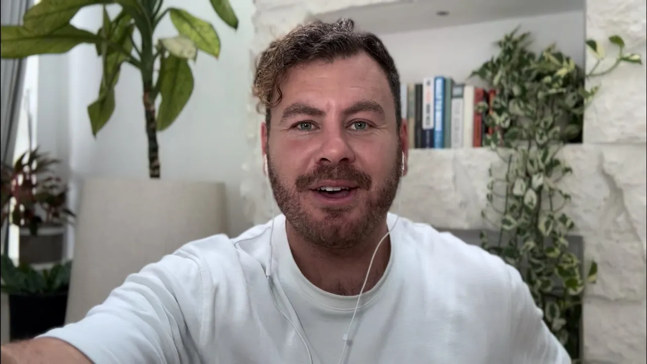 Outline Video sell this exact coaching-offer to get to $100k/month ASAP