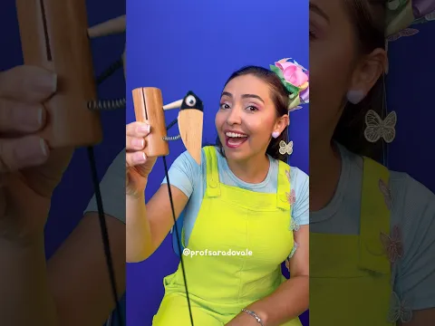 Cante com o passarinho pica-pau e a Professora Sara do Vale 😁💛 #brinquedos #kidssongs