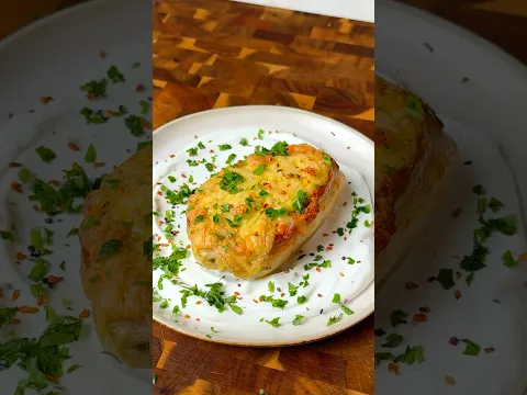 These Loaded Vegan Baked Potatoes Even Meat-Eaters Love