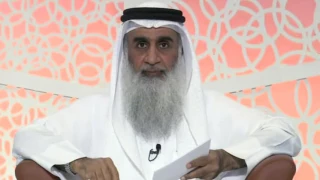 ما الإشارات البلاغية في آية وقيل يا أرض ابلعي ماءك وماذا عن ماء المطر 