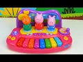 Download Lagu Genevieve Plays with Peppa Pig and Pororo the Little Penguin Musical Toys!