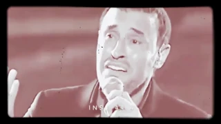 لا تزعل انا امزح الشوق ب القلب يفضح انا مثل الطفل افرح اذا تضحك يا محبوب 