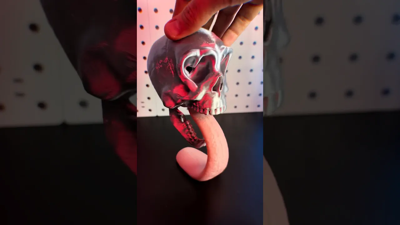 Skull In Love video thumbnail