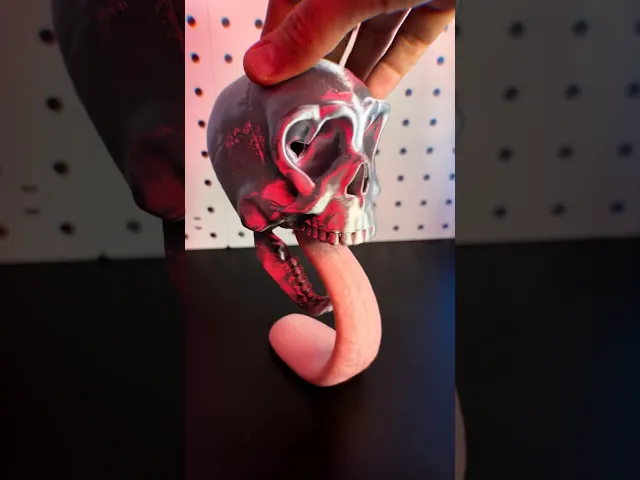 Skull In Love video thumbnail
