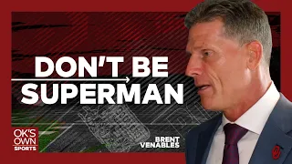 Brent Venables Explains How John Mateer Became a Better Quarterback