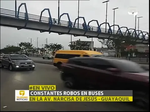 Constantes robos en buses en la Av. Narcisa de Jesús - Guayaquil