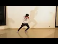 Download Lagu Mere Samne Wali Khidki Mein - Ukulele Cover | Choreography @Ravi Vaniya