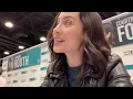 Courtney Ford answering fan questions at fan expo Vancouver 2019