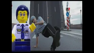 أغنية الحركة دى    الفنان أحمد حلمى دندنها