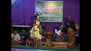 Download GORO GORO BOJOKU LUNGO voc YUYUN JOYO KUSUMO live MBALONG SIDOREKSO KALIWUNGU KUDUS.. shifa audio.. MP3