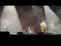 Fall Out Boy - G I N A S F S LIVE DEBUT
