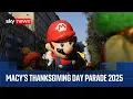 Lagu Macy's Thanksgiving Day Parade takes place in New York