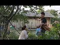 Download Lagu Homeless girl luckily gets help from a young man - renovating an abandoned house || Ly tieu Sa