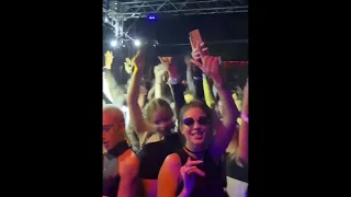 جديد     مهرجان     راحو فى الساحل قعدو على البول    وماشى بتقول هتغدغدغنى     ايهاب البوب     دندنها