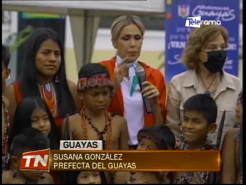 Prefecta inaugura escuela en comunidad Shuar en Bucay