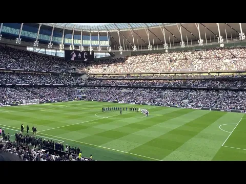 Download MP3 Spurs fans sing God Save the King | Queen Elizabeth II Tribute in Tottenham Hotspur Stadium EPL