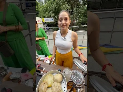Cute Girl Selling big Momo 🥟🫣🤣😱 #youtubeshorts #streetfood #trending #shorts