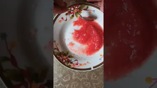 حبة طماطم تجعلك مليكة الجمال وللحصول على بشرة متوهجة وخالية من البقع والتجاعيد والمسام الواسعة للأبد 