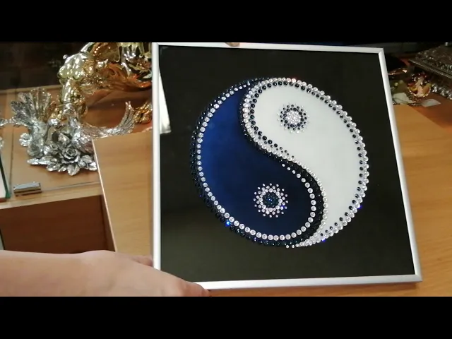Видео-обзор Картина с кристаллами Swarovski 'Ин-янь'