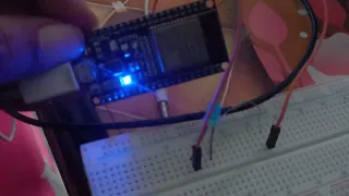 My simple LED blinking with ESP32 in VScode mycropython PyMakr extension