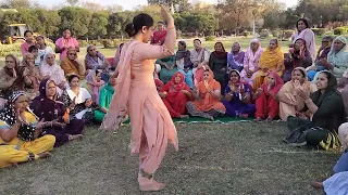 दूर देस से आया मुसाफ़िर पानी पिलादे छोरी बामन की #dance #song #haryanvigeet