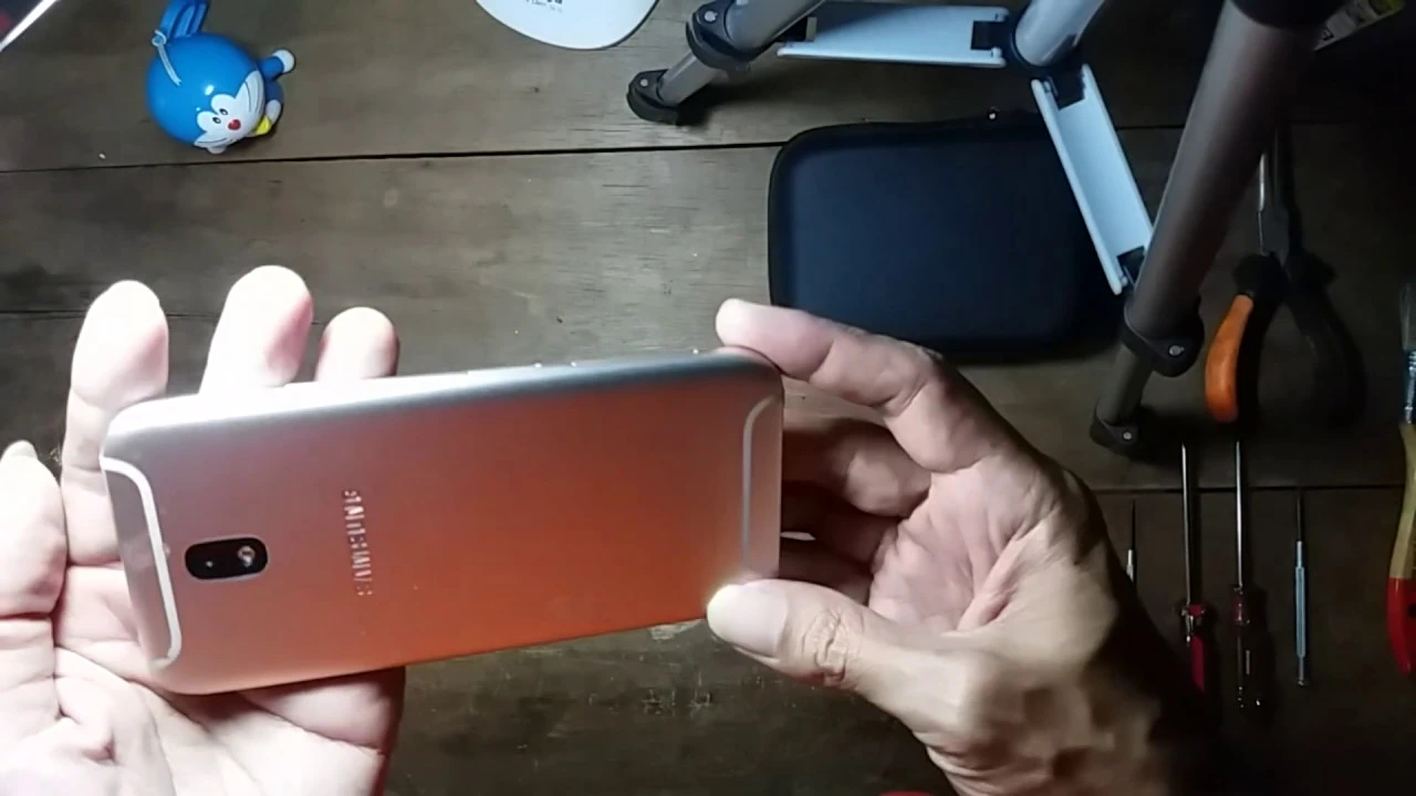 Samsung android phone is like a mystery, if we dig deeper it will be found in many hidden features i. 