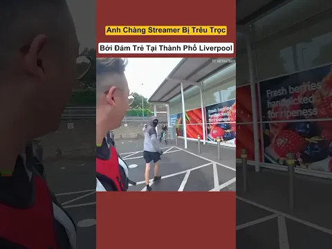 Anh Chàng Streamer Bị Trêu Trọc Bởi Đám Trẻ Tại Thành Phố Liverpool #shorts