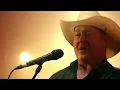 Tracy Lawrence - Find Out Who Your Friends Are | The Song