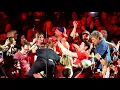 Download Lagu Bon Jovi Newark 2018-04-07 Bed Of Roses with Jon dancing with fan