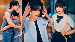 لقد كنت في احب صديقي سرا لمدة 7 سنوات ولم أجرؤ على الاعتراف وعندما اصبح من المشاهير فجأها بحبه لها 