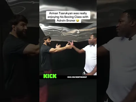 Deen and Arman Tsarukyan was really enjoying his Boxing Class with Adrien Broner😭👀