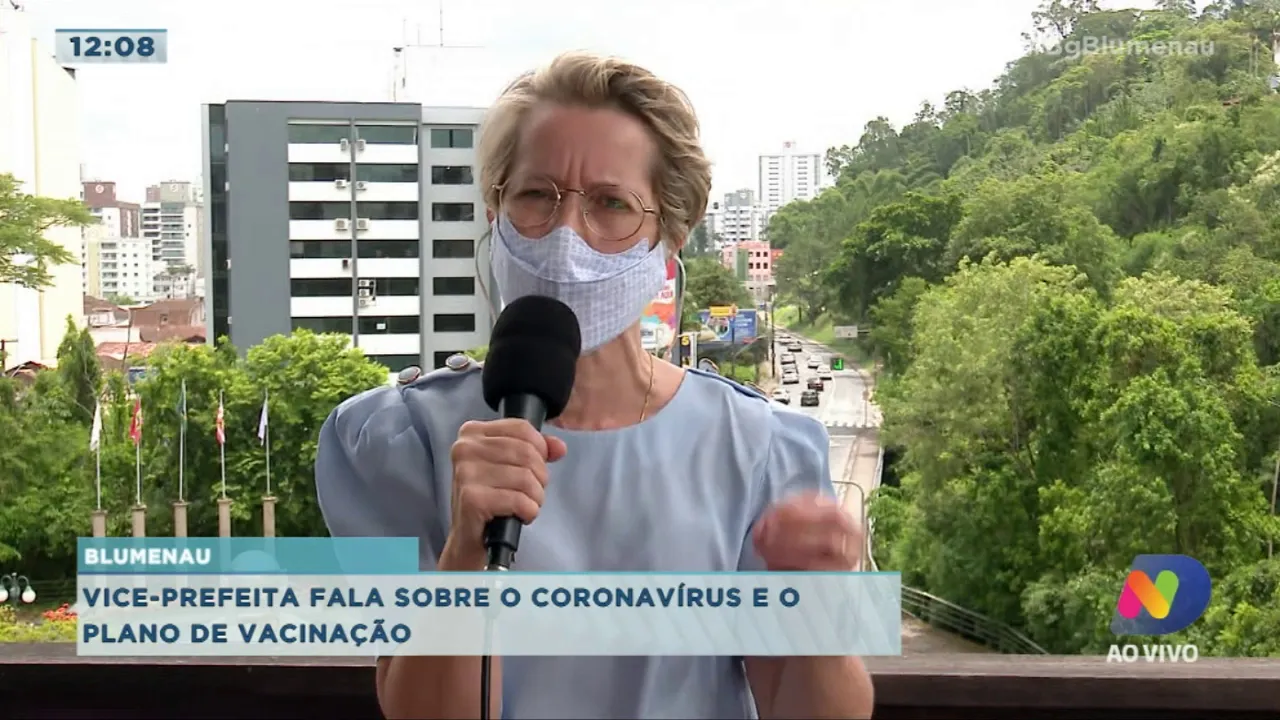 Vice-prefeita fala sobre o coronavírus e o plano da vacinação