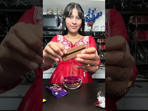 Kitkat Dragon fruit Chocolate Dessert Recipe 😋😋 #shorts #trending #Nandani Panchal