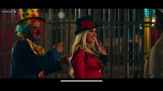 ضحك بس                                   مروض الاسود اكرم حسني  اكل وركتي      دندنها