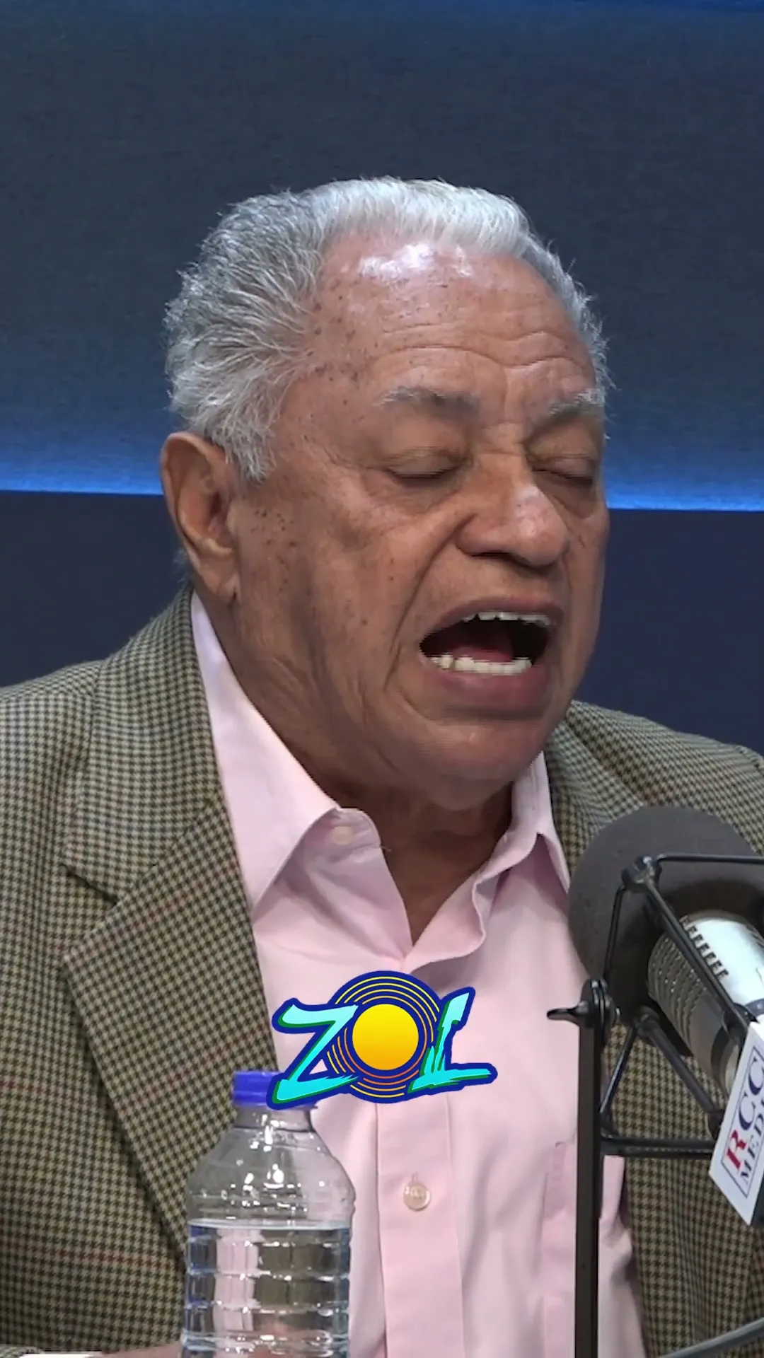 EL POLÍTICO QUE NO APROVECHA EL PODER ES UN PENDEJO