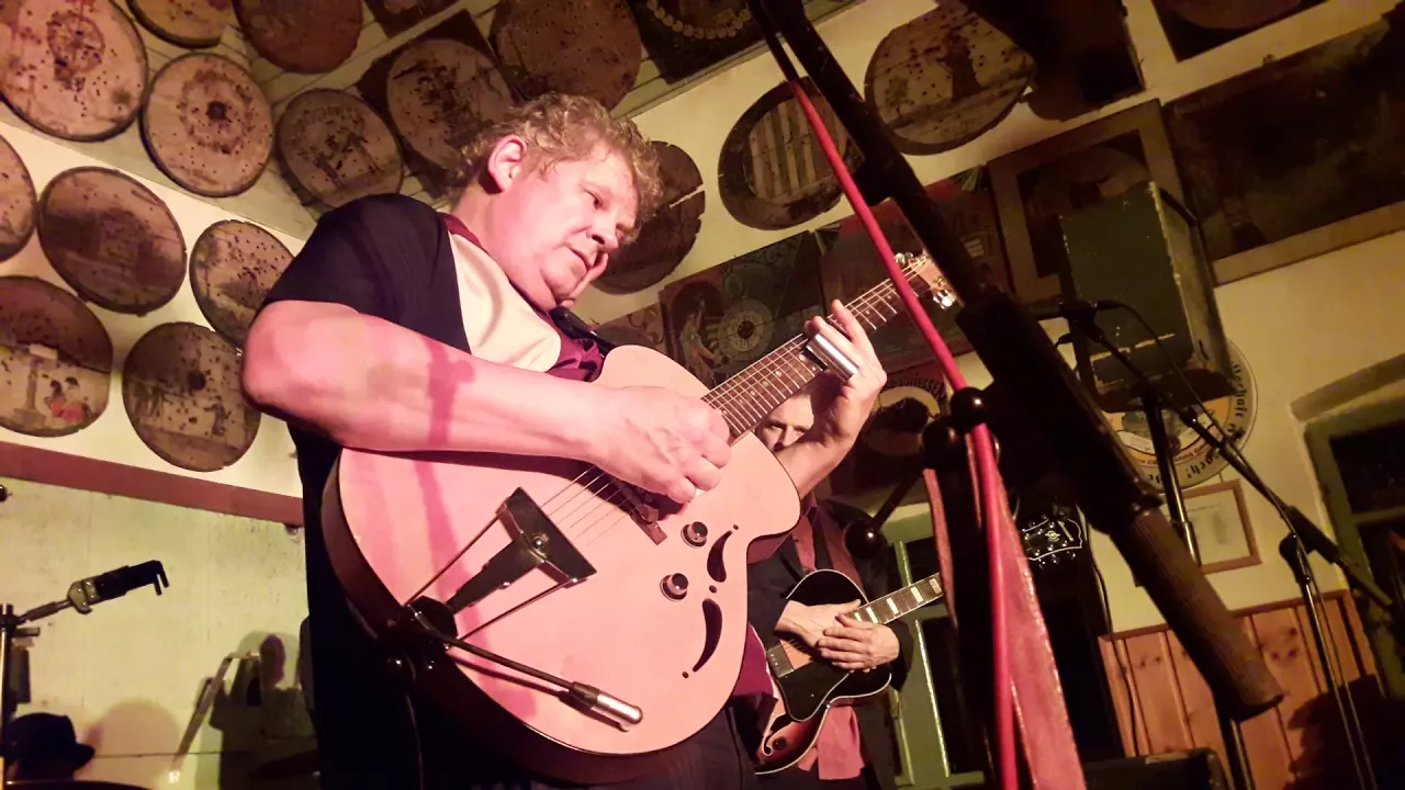 Mojo Blues Band - Bring me Flowers/Hell on Earth (Neunkirchen, 16.12.2017)