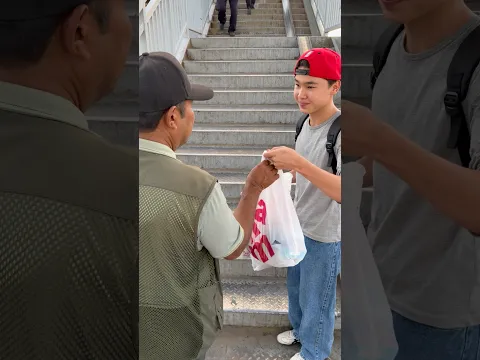 🤗ПОРАДОВАЛ НУЖДАЮЩИХСЯ