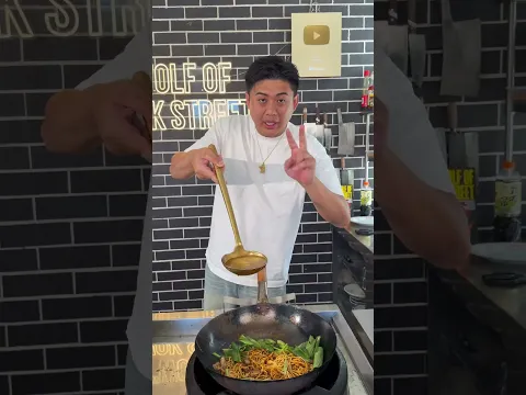 CHICKEN NOODLE STIR FRY BETTER THAN TAKEOUT #SHORTS