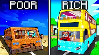 poor vs rich bus battle in minecraft