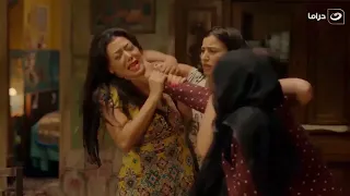 سوسن بدر خنقت رانيا يوسف وضربتها علقة عشان عايزة تتجوز 