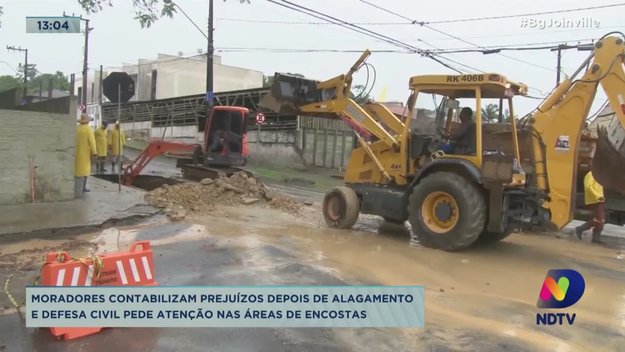 Moradores contabilizam prejuízos depois de alagamento e Defesa Civil pede atenção nas áreas