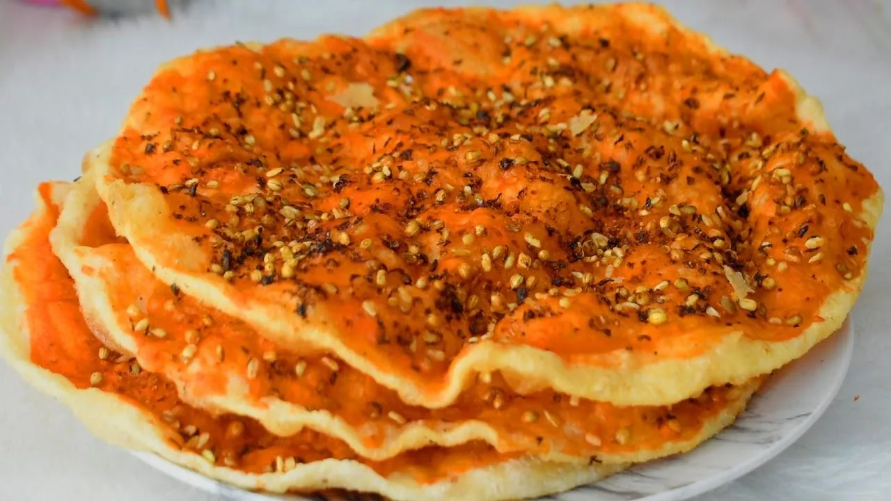 Lahori Katlama   Deep Fried Desi Pizza   Katlama Recipe   Lahore Street Food   Pakistan Street Food