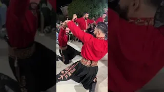 فرقة الأسمر اللبنانية دبكة دقتين 