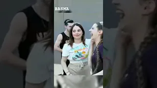 شوفو لانا كيف صافحت بيسان حتى تمنعها من الإحراج لانا محمد بيسان اسماعيل تصميمي اشتراك بالقناة 