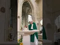 Novus Ordo Cringe: priest thinks heโs a DJ and makes a mockery of the Mass